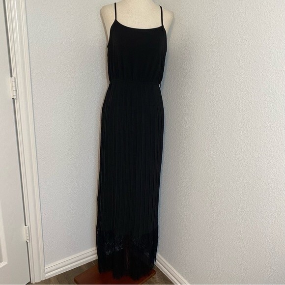 NWT  YA LA Maxi Dress Silk Lace Pleats Slip Style Sexy Glam Black Size M - Picture 2 of 14